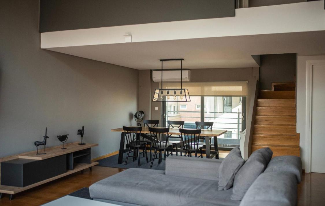 Minimal Brand New Loft Next To Subway Apartman Athén Kültér fotó
